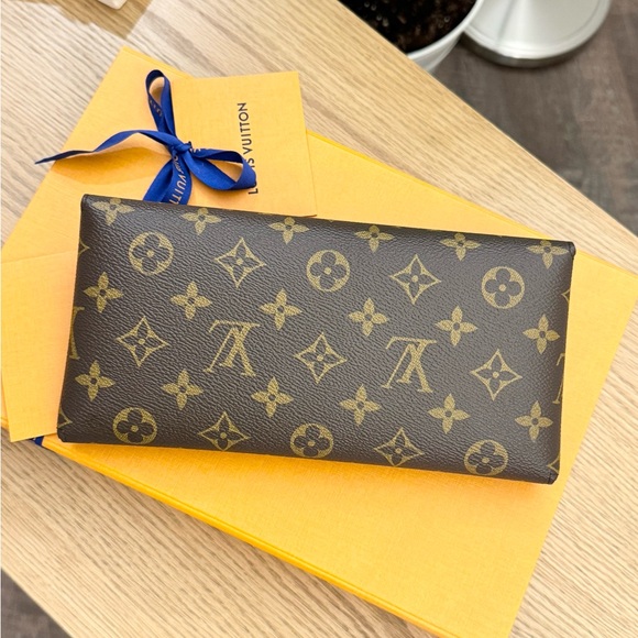 LOUIS VUITTON 2024 Monogram Canvas Kirigami Organizer in Pondichery Pink - Picture 9 of 16